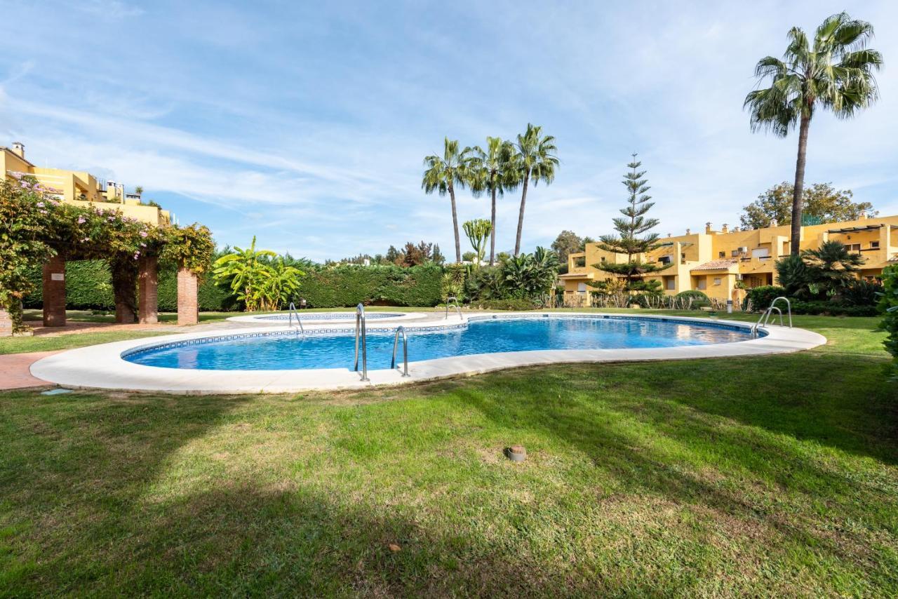 Apartamento Duplex Los Cartujanos I Marbella Esterno foto
